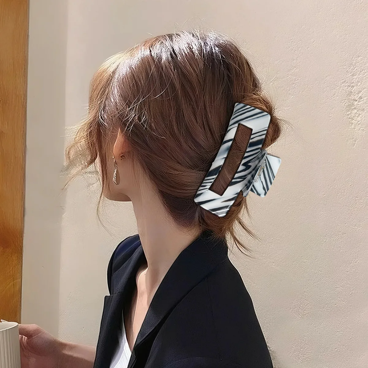 Nowa francuska spinka do włosó – Travel Accessories Bunnings recenzja i cena